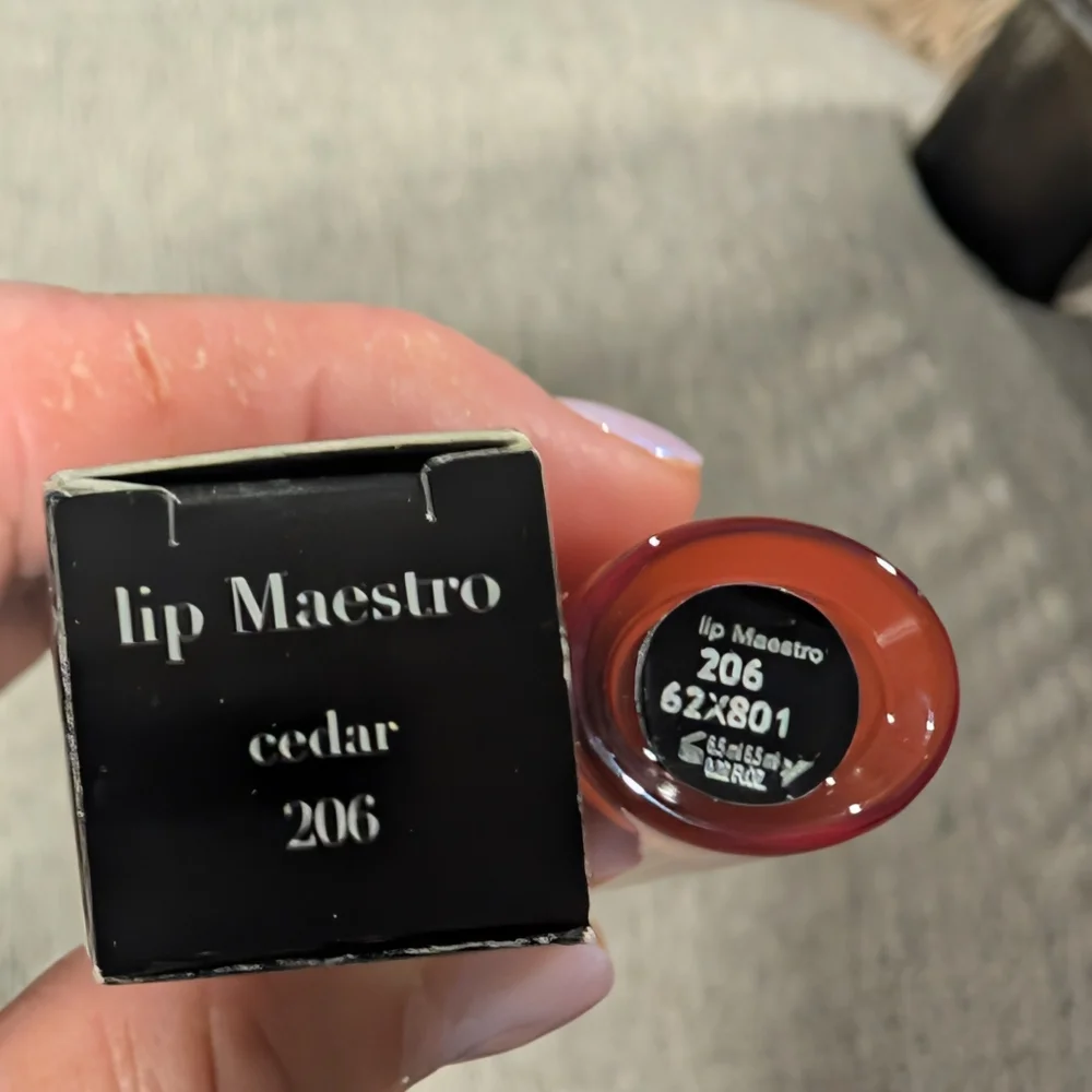 Giorgio Armani Lip Maestro Intense Velvet Color - 206 Cedar - NIB - Picture 3 of 8